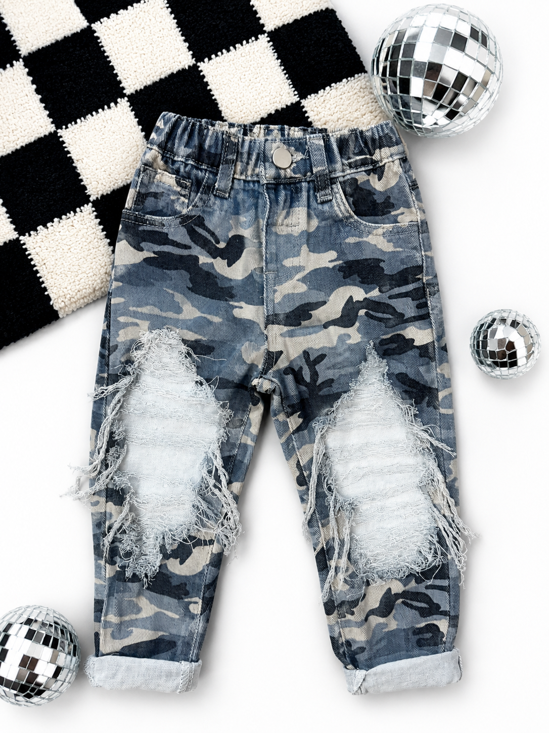 4T camo jeans